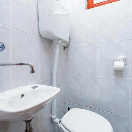 Apartamento Gorgeous In With Wifi