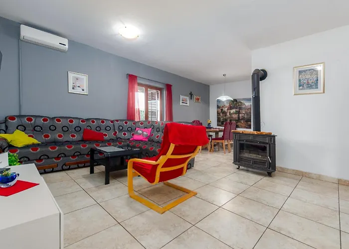 Lovely In With House Sea View Maslenica