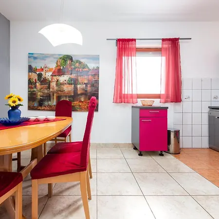 Lovely In With House Sea View Διαμέρισμα *