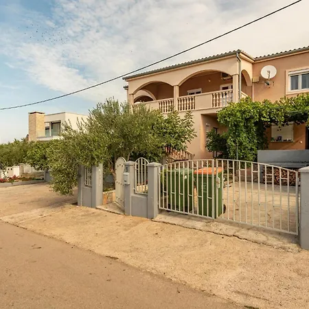 Διαμέρισμα Lovely In With House Sea View Maslenica