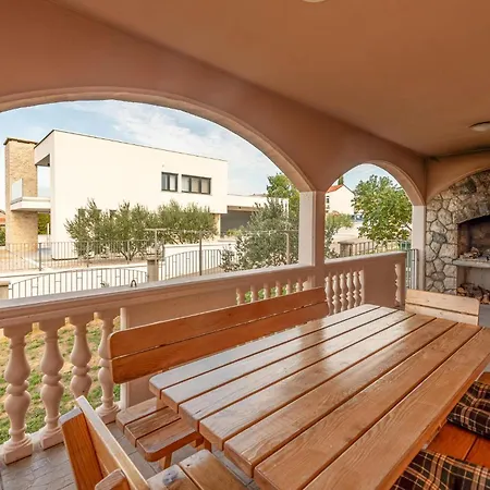 Lovely In With House Sea View Διαμέρισμα