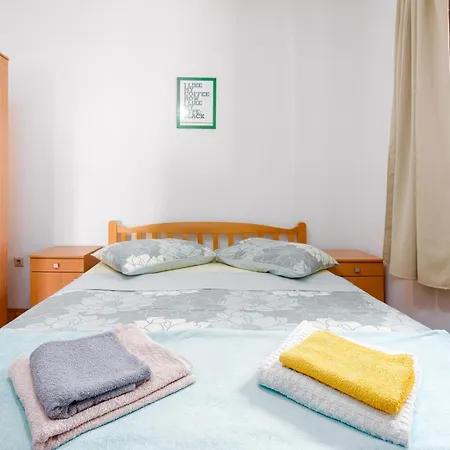 Lovely In With House Sea View